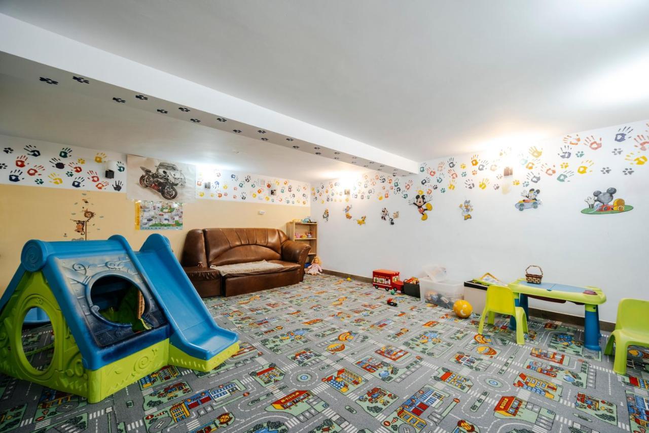 Pension Valeria Voronet Buitenkant foto